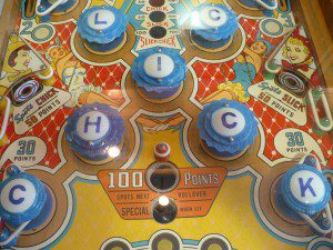 gottlieb-slick-chick-playfield-detail